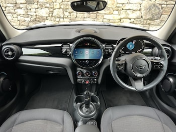 Used MINI Hatch 2023 for sale - 79537976: Photo