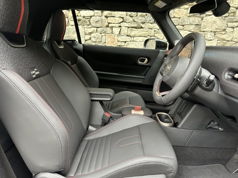 Used MINI Cooper 2025 for sale - 76981639: Photo 11