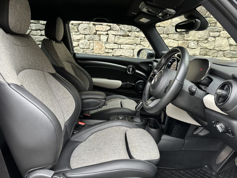 Used MINI Hatch 2022 for sale - 77093901: Photo 11