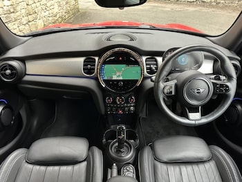 Used MINI Hatch 2021 for sale - 76982156: Photo