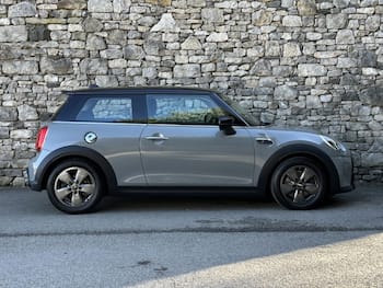 Used MINI Hatch 2021 for sale - 79802164: Photo