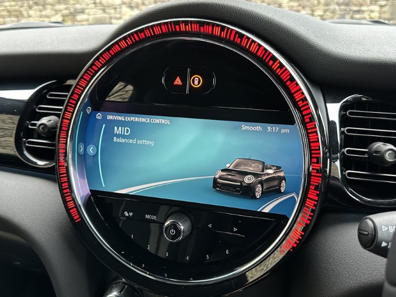 Used MINI Convertible 2024 for sale - 77662131: Photo 24