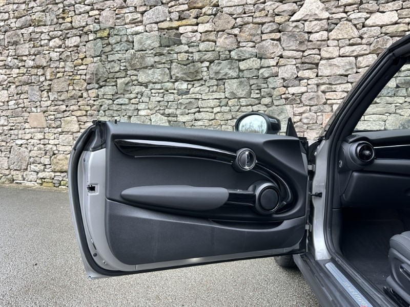 Used MINI Convertible 2024 for sale - 77662131: Photo 41