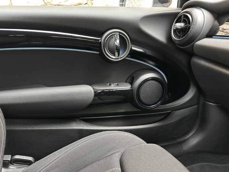 Used MINI Convertible 2024 for sale - 77662131: Photo 42