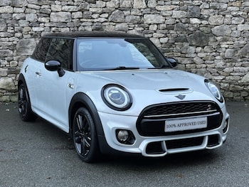 Used MINI Hatch 2019 for sale - 76982465: Photo