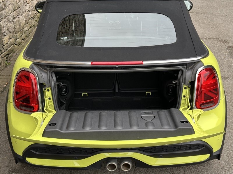 Used MINI Convertible 2023 for sale - 76981761: Photo 13