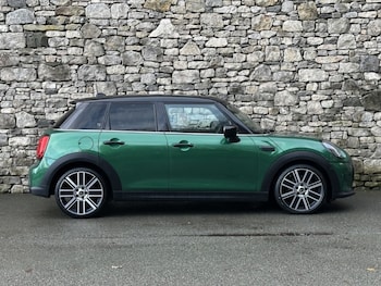 Used MINI Hatch 2023 for sale - 76982203: Photo