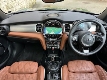 Used MINI Hatch 2023 for sale - 76982203: Photo