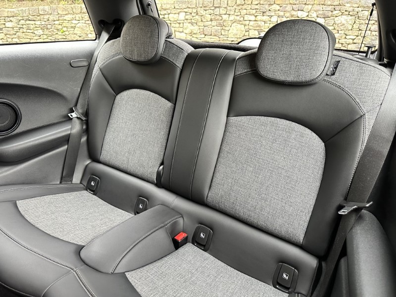 Used MINI Hatch 2021 for sale - 76983936: Photo 12