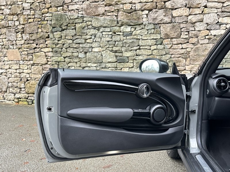 Used MINI Hatch 2021 for sale - 76983936: Photo 28