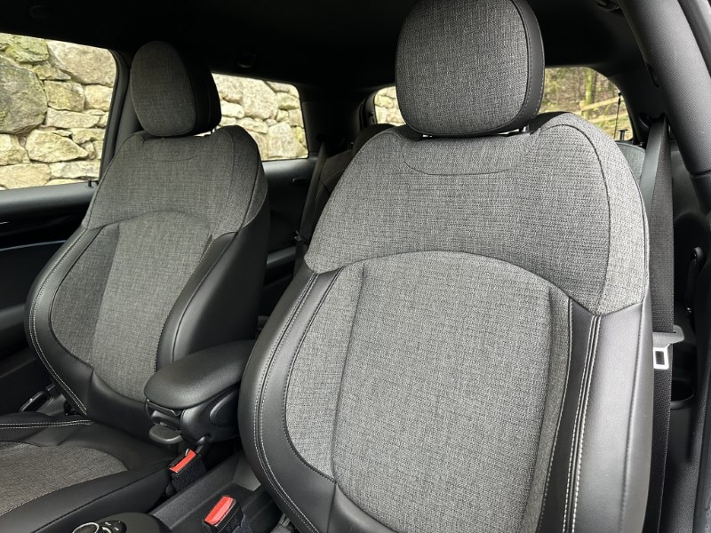 Used MINI Hatch 2021 for sale - 76983936: Photo 32