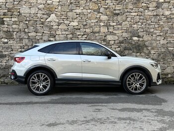 Used Audi Q3 2024 for sale - 77762974: Photo