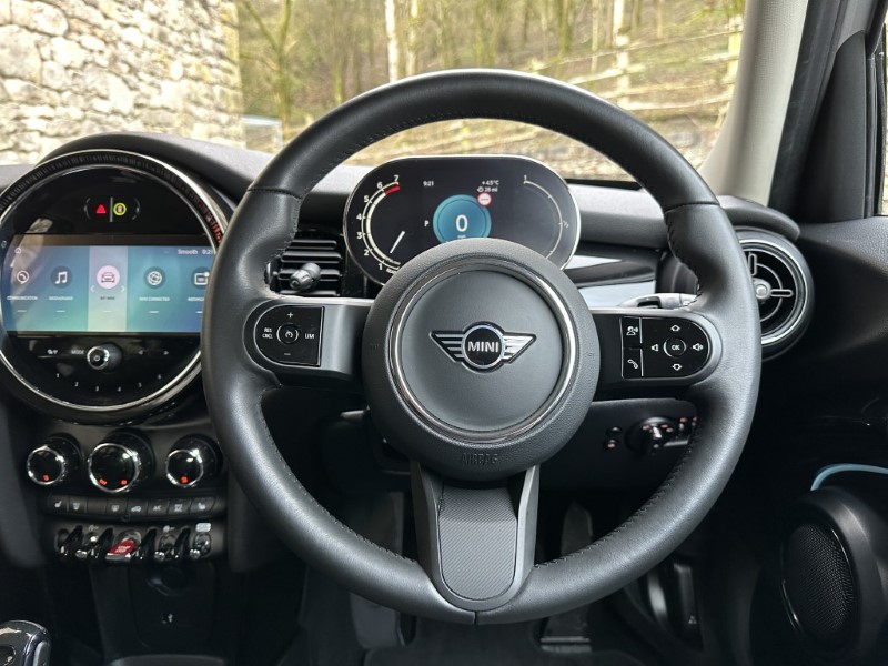 Used MINI Hatch 2023 for sale - 77903440: Photo 5