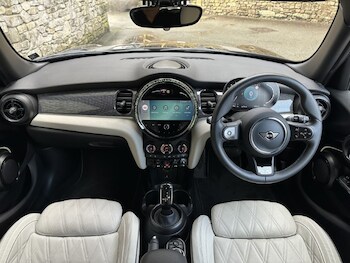 Used MINI Hatch 2024 for sale - 77005479: Photo