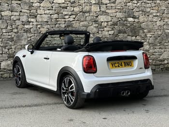 Used MINI Convertible 2024 for sale - 79879364: Photo