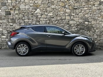Used Toyota C-HR 2022 for sale - 79479107: Photo