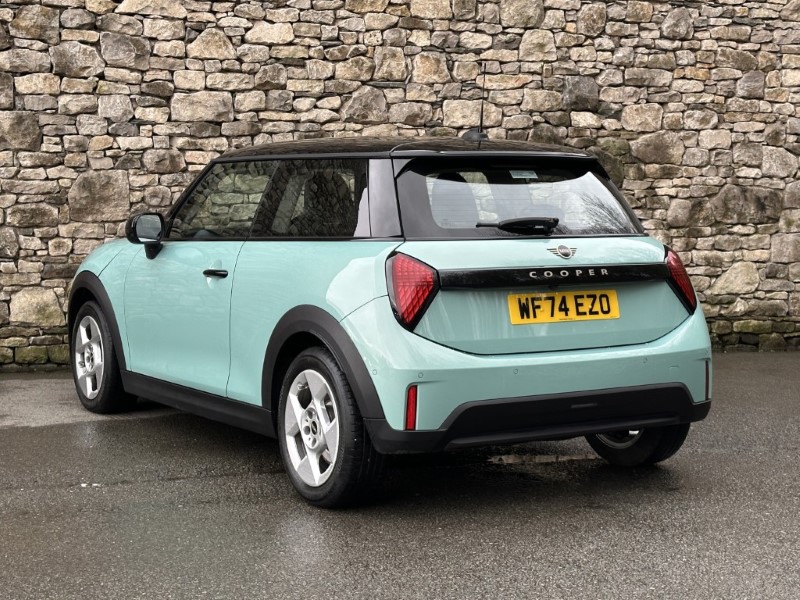 Used MINI Cooper 2024 for sale - 77515948: Photo 2