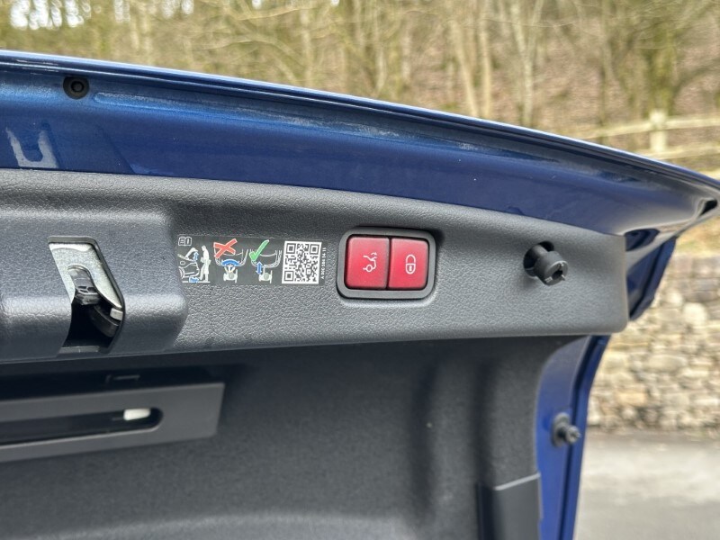 Used Mercedes-Benz C Class 2024 for sale - 77616216: Photo 53