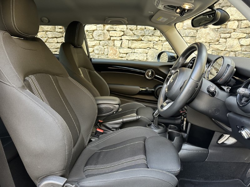 Used MINI Hatch 2022 for sale - 76982485: Photo 11