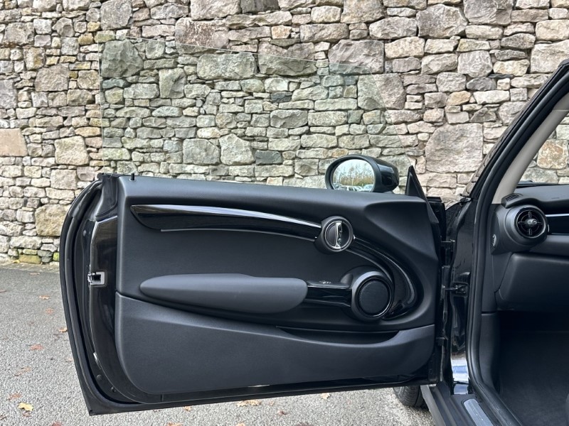 Used MINI Hatch 2022 for sale - 76982485: Photo 27