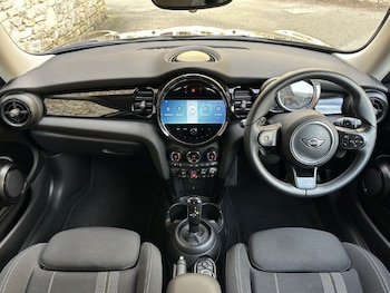 Used MINI Hatch 2022 for sale - 76982485: Photo