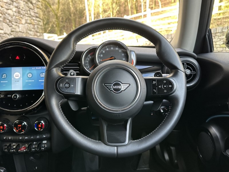 Used MINI Hatch 2022 for sale - 76982485: Photo 5