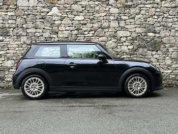 Used MINI Cooper 2024 for sale - 78670564: Photo
