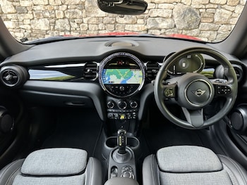 Used MINI Hatch 2023 for sale - 79251632: Photo