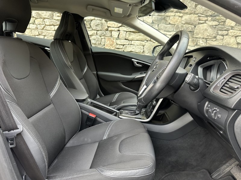 Used Volvo V40 2018 for sale - 77033019: Photo 12