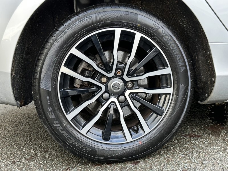 Used Volvo V40 2018 for sale - 77033019: Photo 15