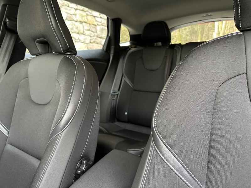 Used Volvo V40 2018 for sale - 77033019: Photo 28