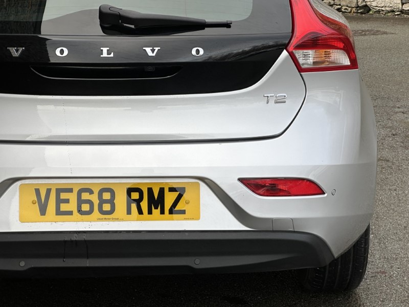 Used Volvo V40 2018 for sale - 77033019: Photo 35