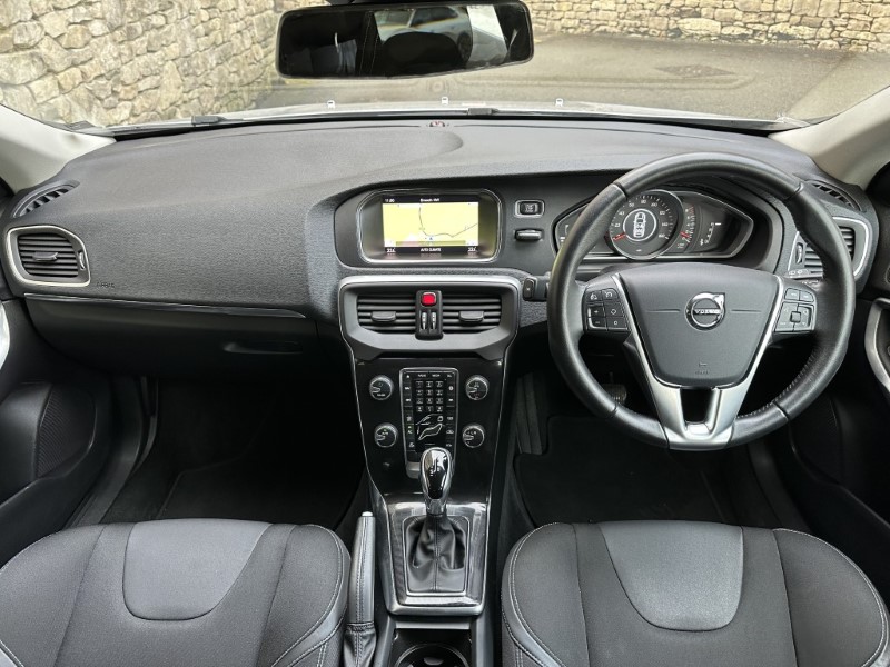 Used Volvo V40 2018 for sale - 77033019: Photo 5