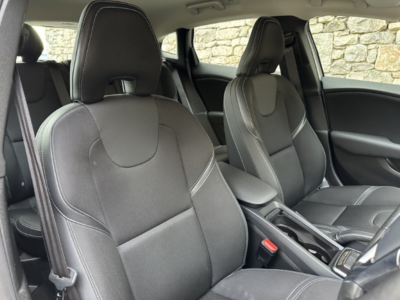 Used Volvo V40 2018 for sale - 77033019: Photo 50