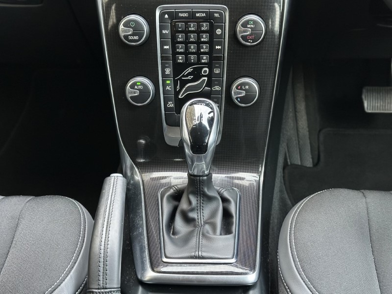 Used Volvo V40 2018 for sale - 77033019: Photo 55