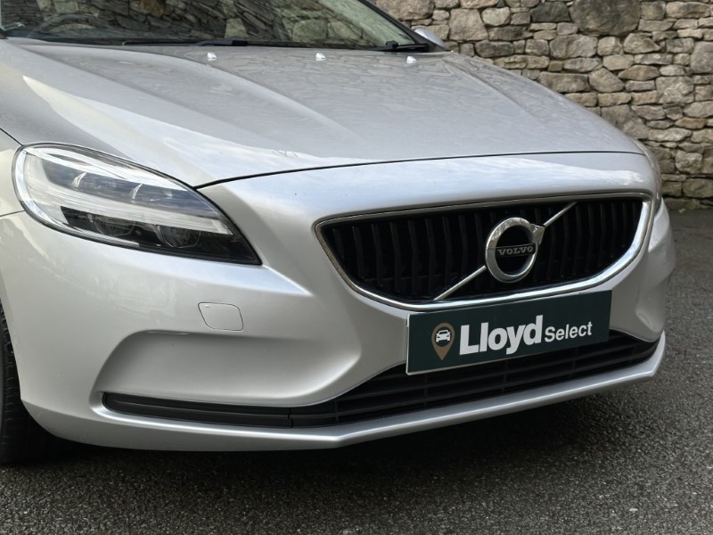 Used Volvo V40 2018 for sale - 77033019: Photo 59