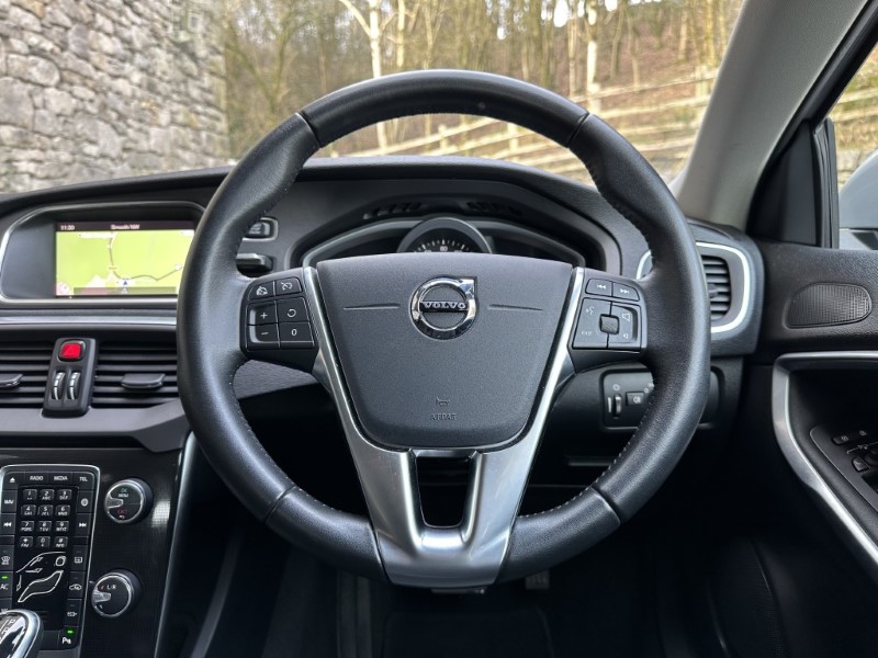 Used Volvo V40 2018 for sale - 77033019: Photo 6