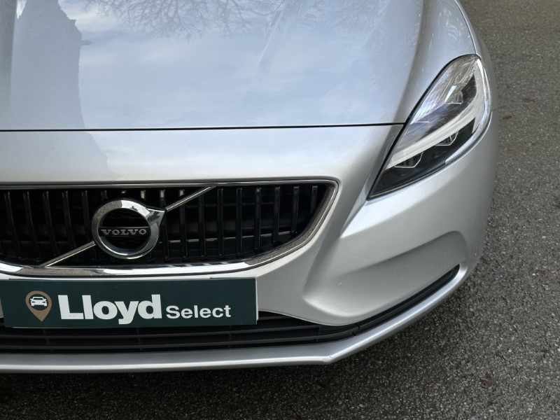 Used Volvo V40 2018 for sale - 77033019: Photo 63