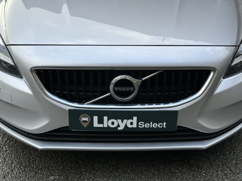 Used Volvo V40 2018 for sale - 77033019: Photo 65
