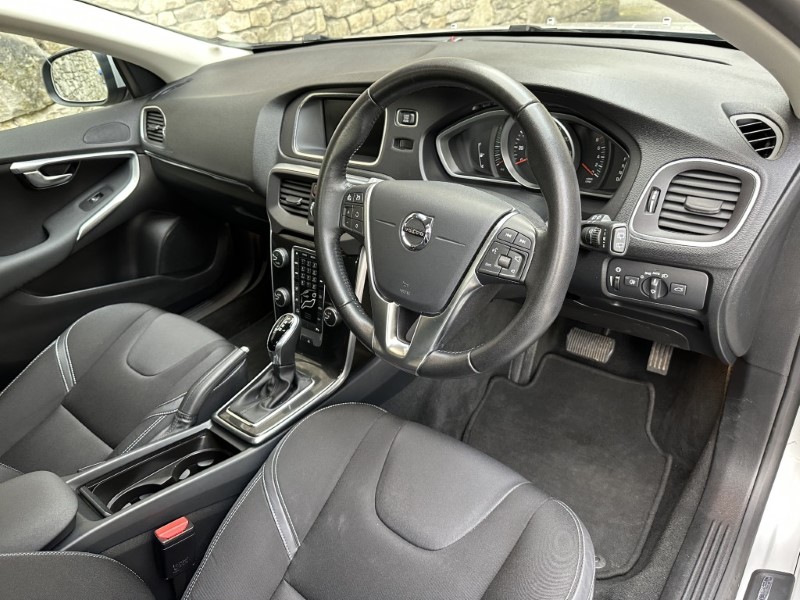 Used Volvo V40 2018 for sale - 77033019: Photo 7