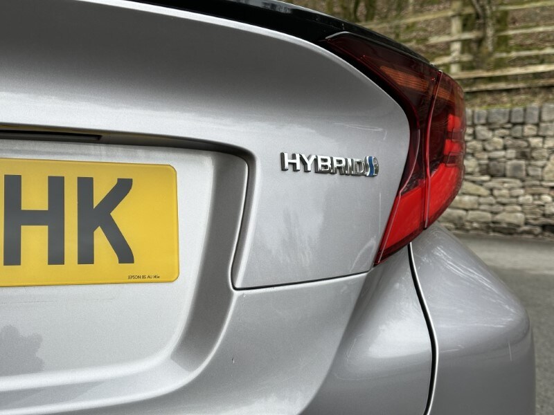 Used Toyota C-HR 2020 for sale - 77607066: Photo 41