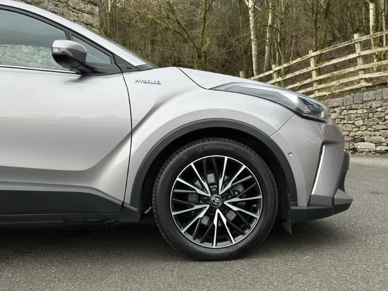 Used Toyota C-HR 2020 for sale - 77607066: Photo 46