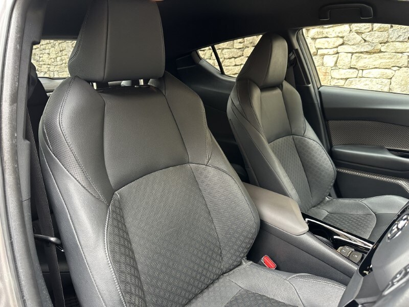 Used Toyota C-HR 2020 for sale - 77607066: Photo 48