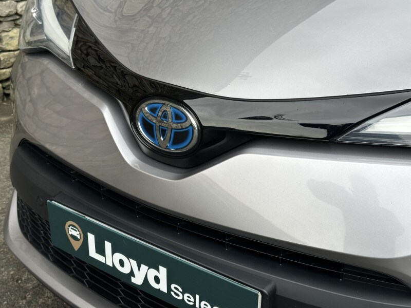 Used Toyota C-HR 2020 for sale - 77607066: Photo 62