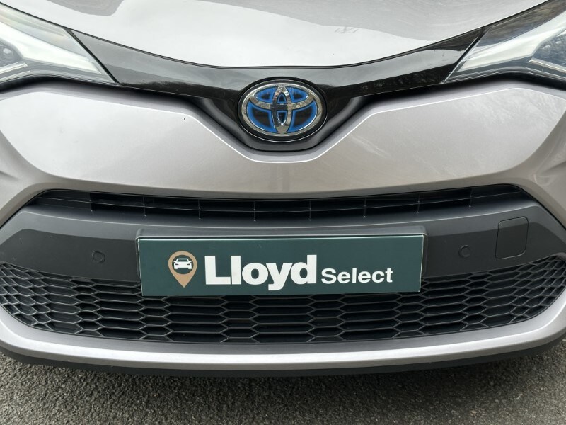 Used Toyota C-HR 2020 for sale - 77607066: Photo 65