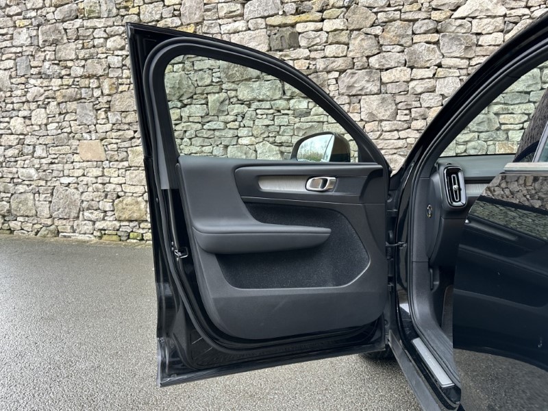 Used Volvo XC40 2020 for sale - 77310642: Photo 27