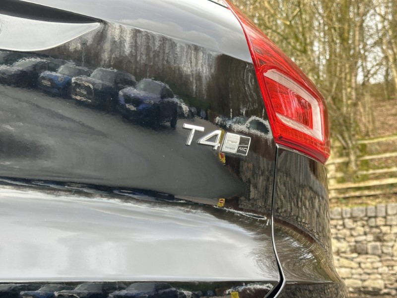 Used Volvo XC40 2020 for sale - 77310642: Photo 43