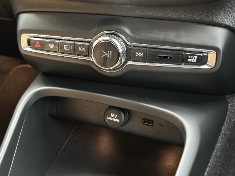 Used Volvo XC40 2020 for sale - 77310642: Photo 56