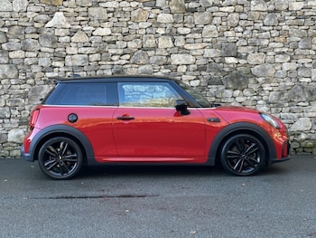 Used MINI Hatch 2021 for sale - 76982277: Photo