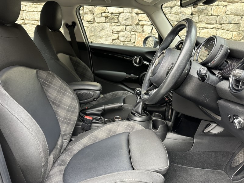 Used MINI Hatch 2019 for sale - 77918099: Photo 11